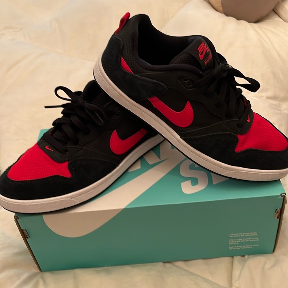 Nike SB Alleyoop Sneakers